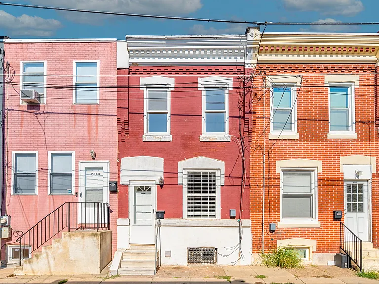 2345 E Harold St — Photo 15