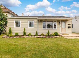 8708 44th Pl, Lyons, IL 60534