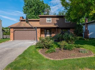 6899 Starfire Dr, Reynoldsburg, OH