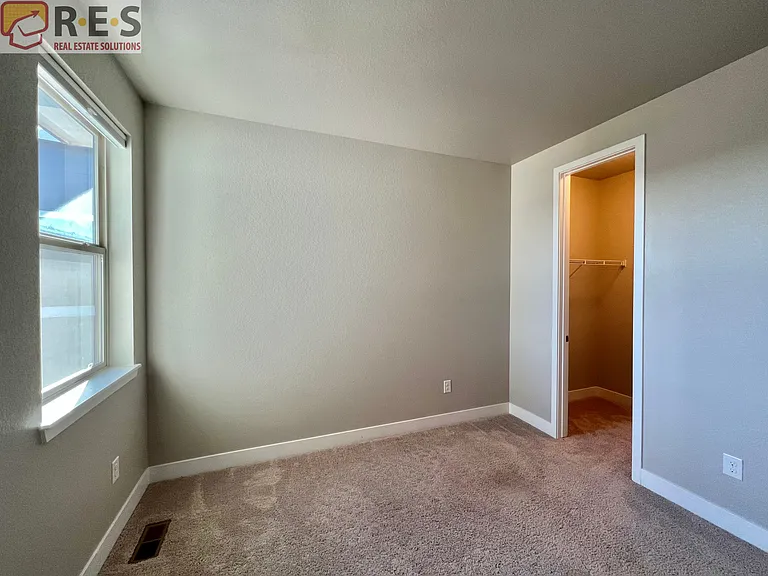 6833 Decatur St — Photo 13