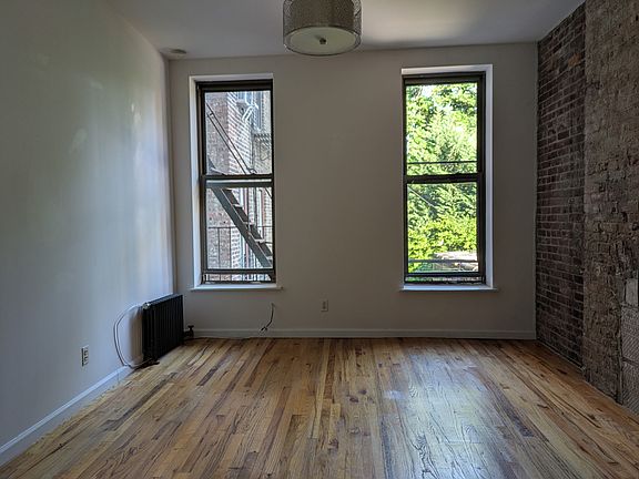4th image of 107 Boerum Pl APT 4