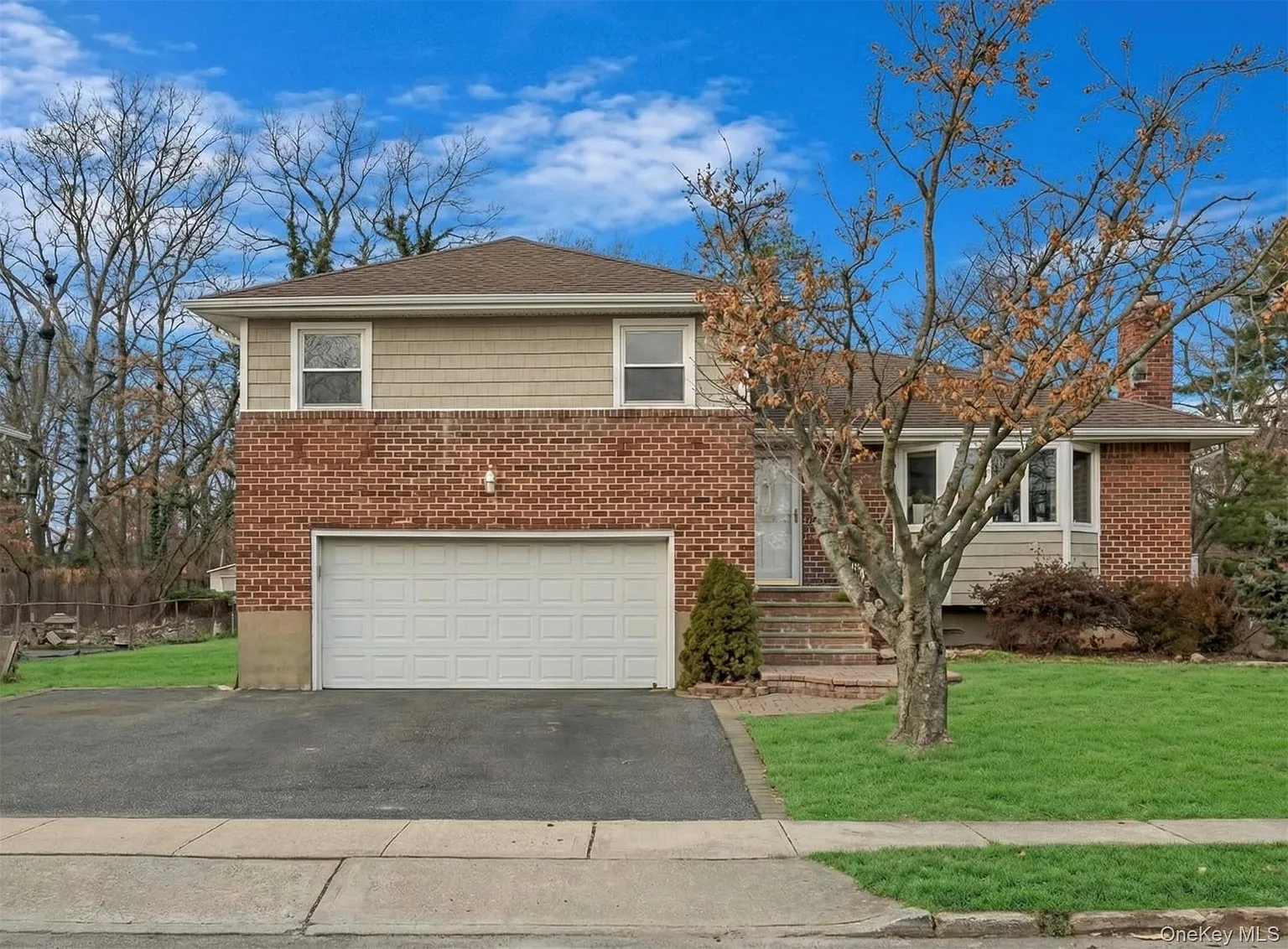 35 Hicks Avenue photo 1