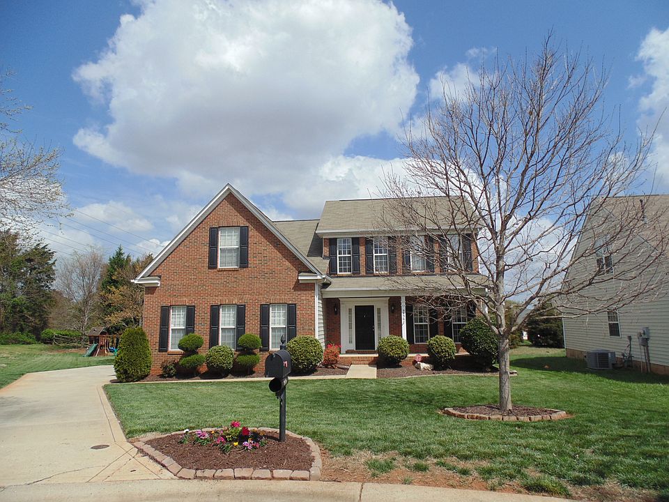 1st image of 5836 Branthurst Dr