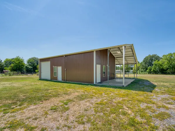 3324 Smelley Rd, Longview, TX 75605