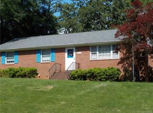 4131 Foxglove Rd, North Chesterfield, VA 23235