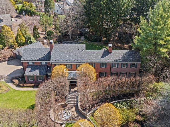 210 Creek Dr, Sewickley, PA 15143