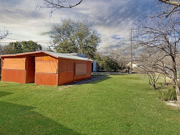 3rd image of 120 W Avenue I