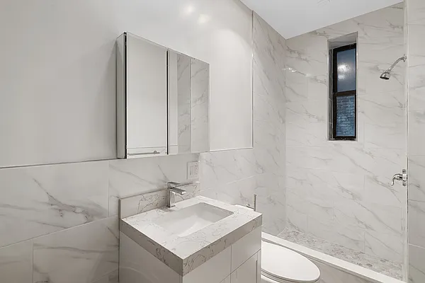 Rented by REAL New York | media 16