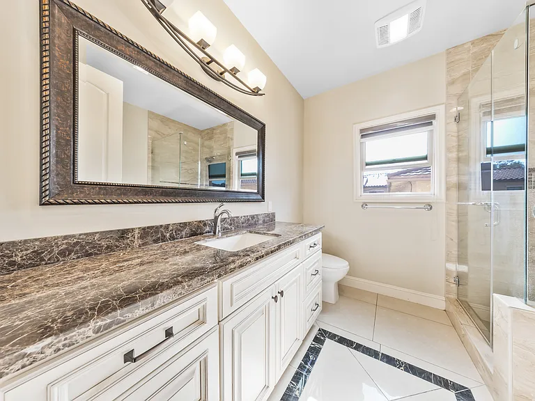 130 Alta St #C — Photo 14