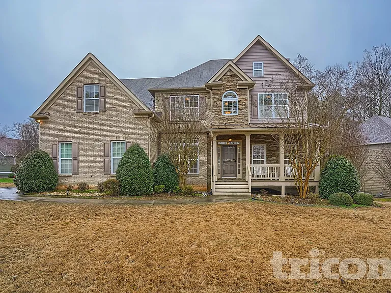 18 Parklin Trl — Photo 21