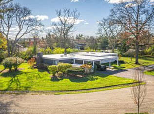 70 Judy Ln, Bloomfield Hills, MI 48304