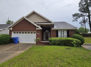 110 N Idlewild Path, Dothan, AL 36303