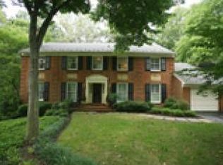 11828 Hunting Ridge Ct, Potomac, MD 20854