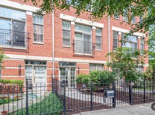 1052 W Fry St, Chicago, IL 60642