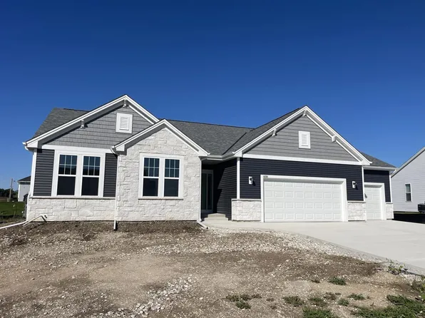 9709 South Bergamont DRIVE, Franklin, WI 53132