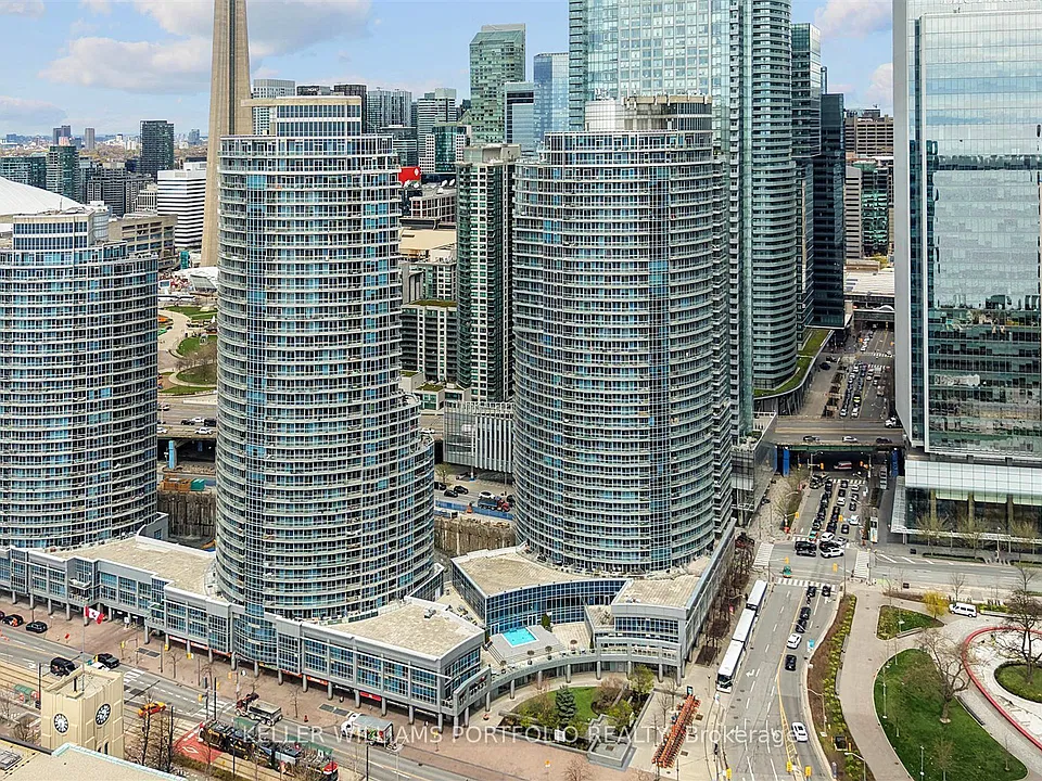 208 Queens Quay W #3503