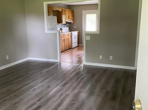 3161 Helton Rd #8, Rocky Face, GA 30740