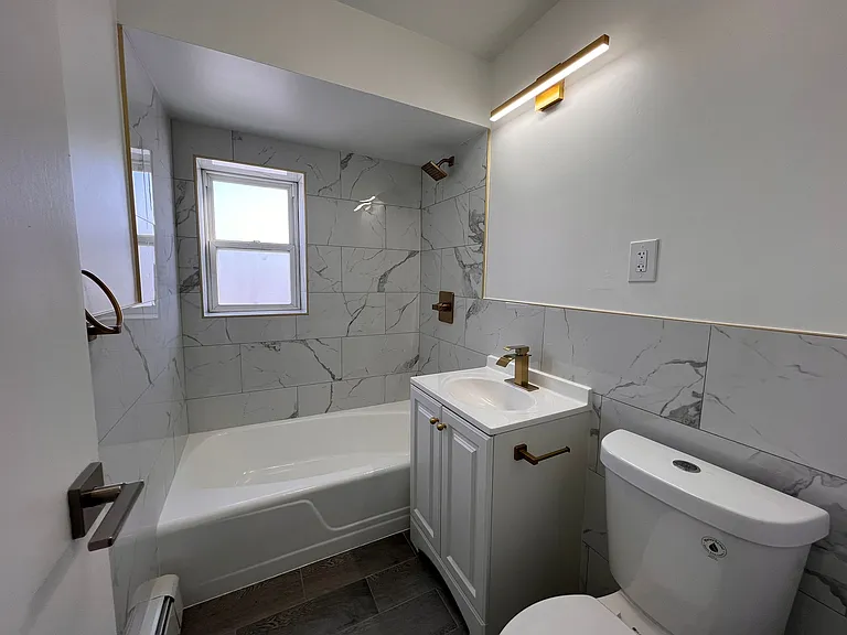 550 Washington Ave #20C — Photo 16