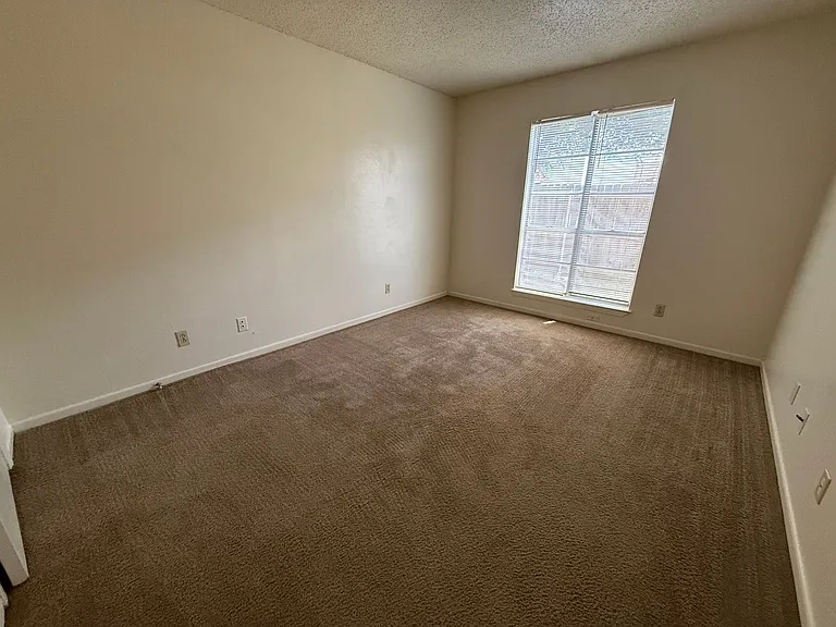 4308 Lake Rd — Photo 15