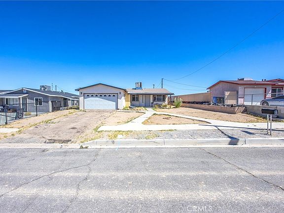 3rd image of 641 Chateau Way