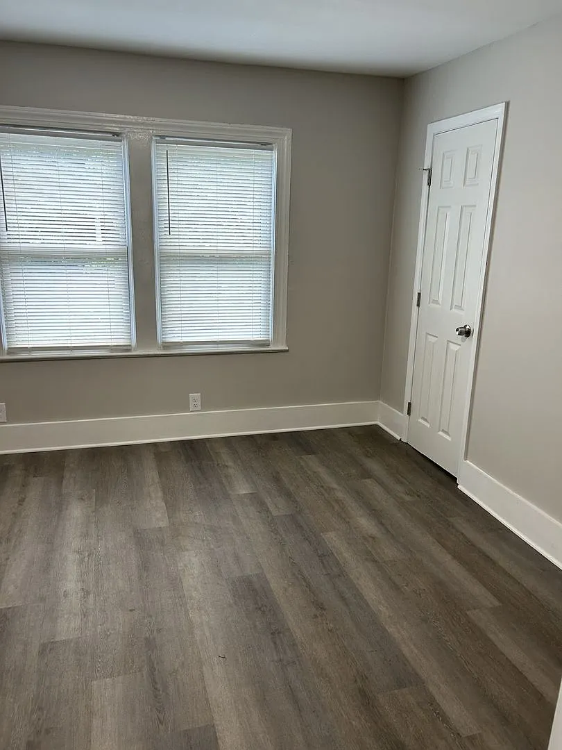 2437 N Patterson Avenue — Photo 4