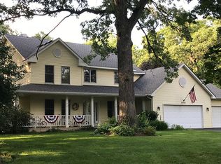 11115 E Riviera Dr, Spring Grove, IL 60081