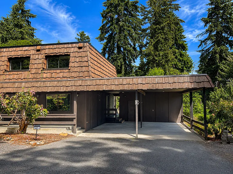 168 Chilvers Rd #E — Photo 1