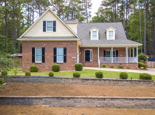 104 Cliff Ct, Southern Pines, NC 28387