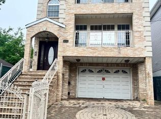 25 Christine St, Elizabeth, NJ 07202