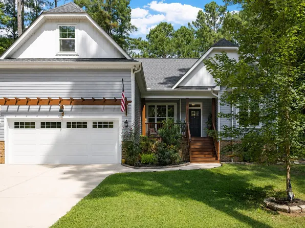 103 Horse Shoe Dr, Louisburg, NC 27549