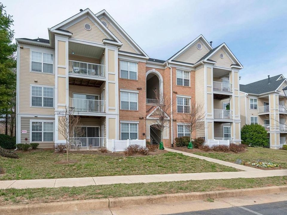 1st image of 20903 Cedarpost Sq Unit 202