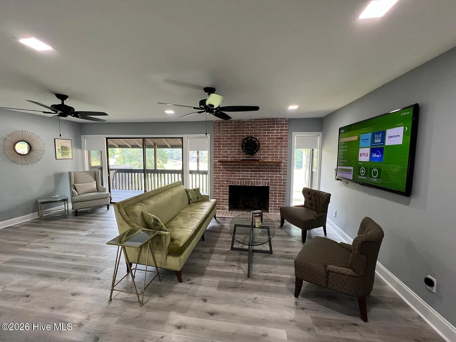 3 bed, 2.0 bath, 1440 sqft, $3,000 — Photo 3