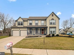 11 Clinton Ln, Marlton, NJ 08053