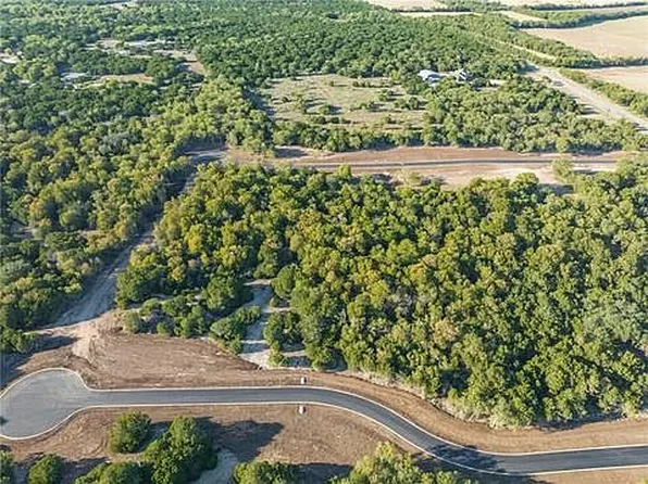 18 Big Red Way, China Spring, TX 76633