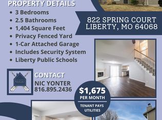 822 Spring Ct, Liberty, MO 64068