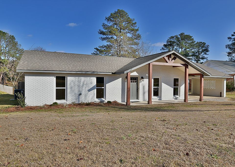1st image of 13613 Apple Ln