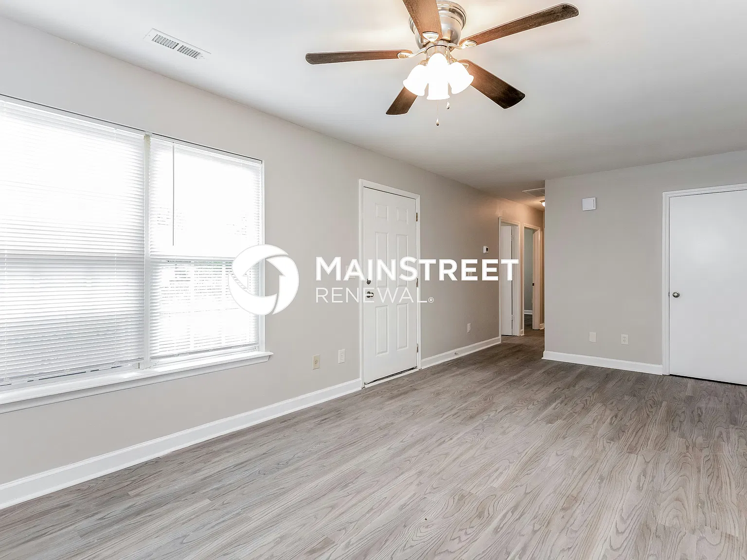 180 Lawndale Ave — Photo 3
