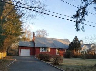 45 Old South Country Rd, Brookhaven, NY 11719