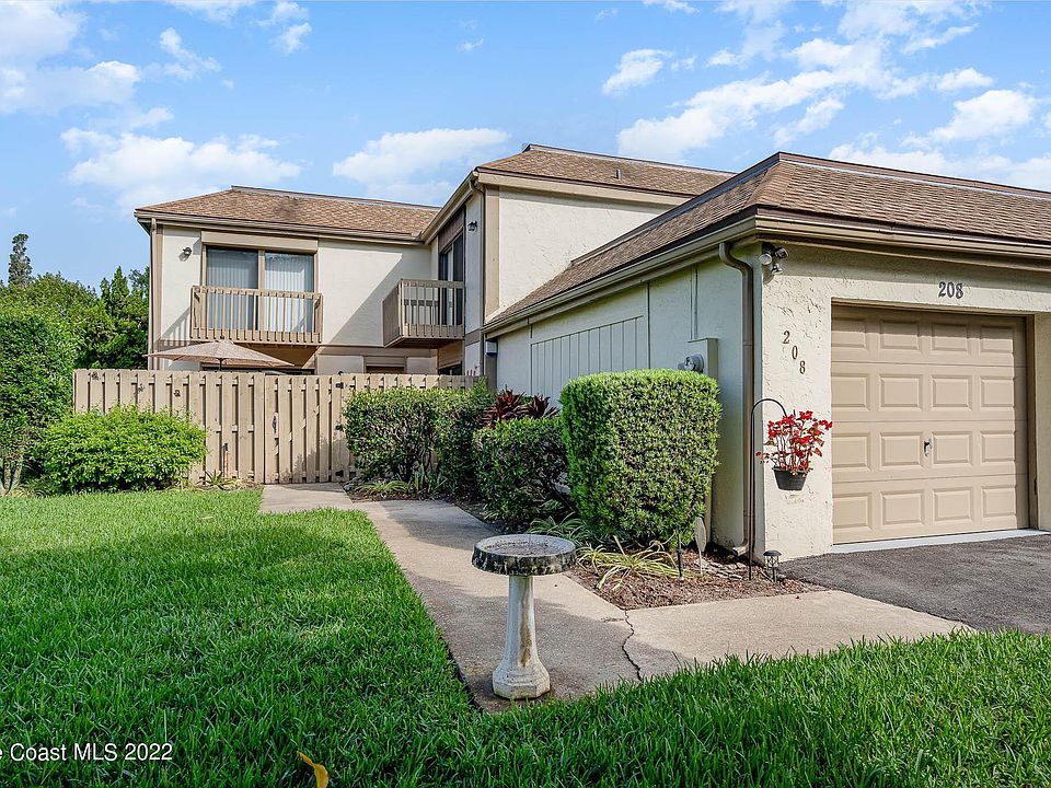 1st image of 208 Country Club Dr