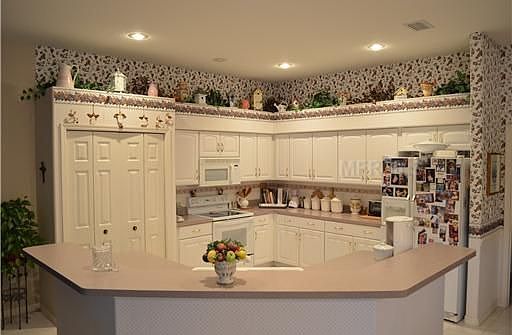 5th image of 12502 Royal Dublin Ave