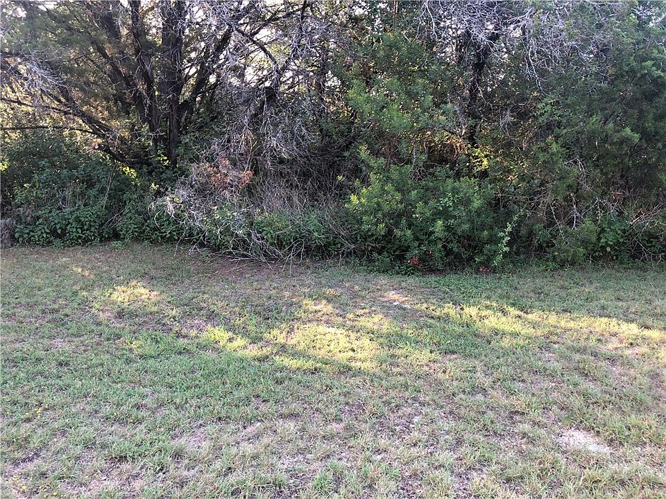 2nd image of 246 Arbors Cir