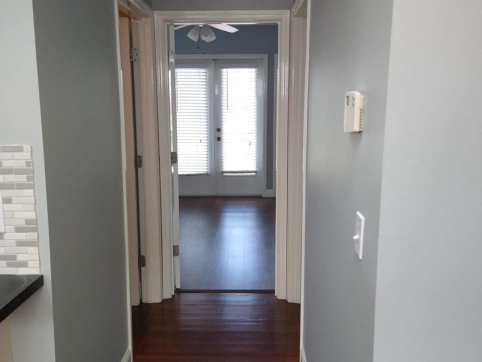 1st image of 118 N Eustis St Ste 2