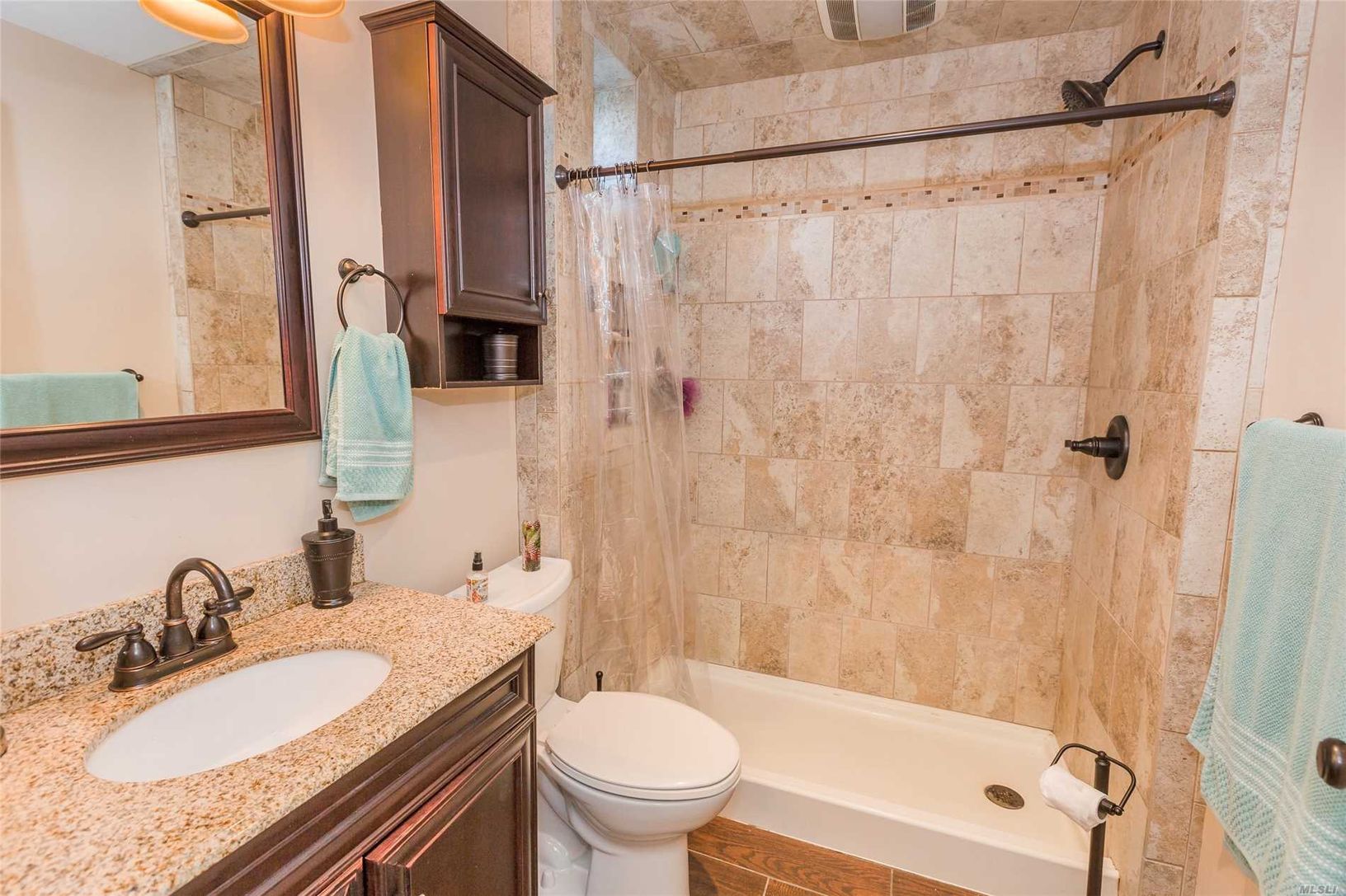  1st floor bath