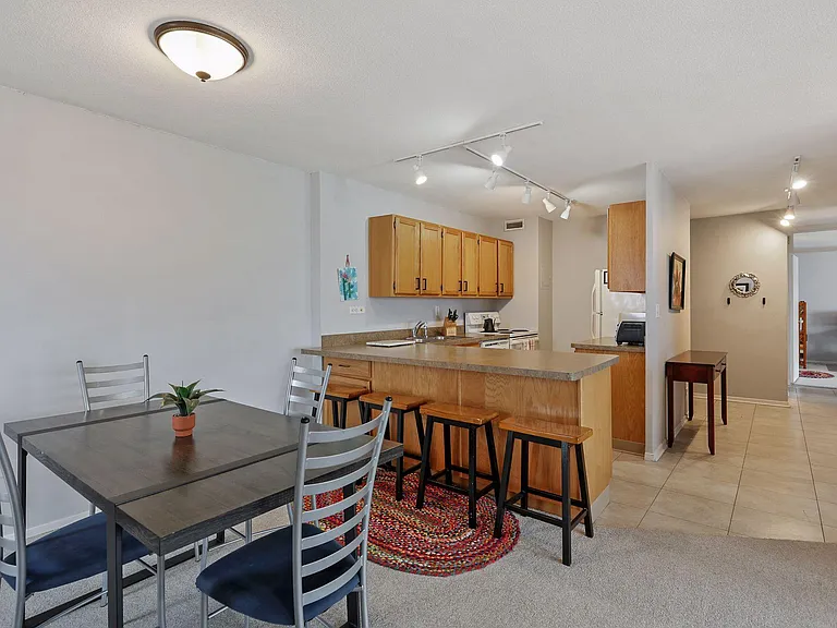 19 S 1st St #B2207 — Photo 3