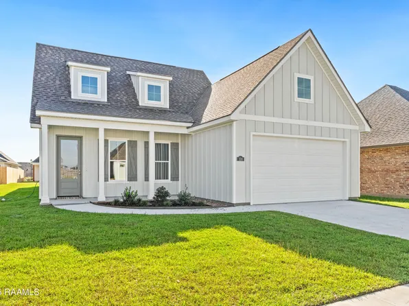 108 Lilian Ln, Maurice, LA 70555