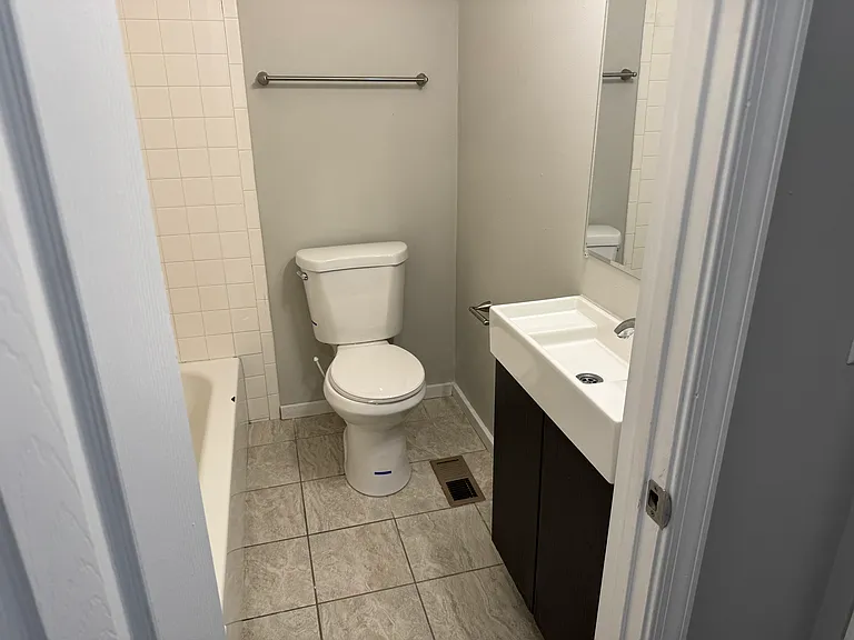 3903 King St #B — Photo 10