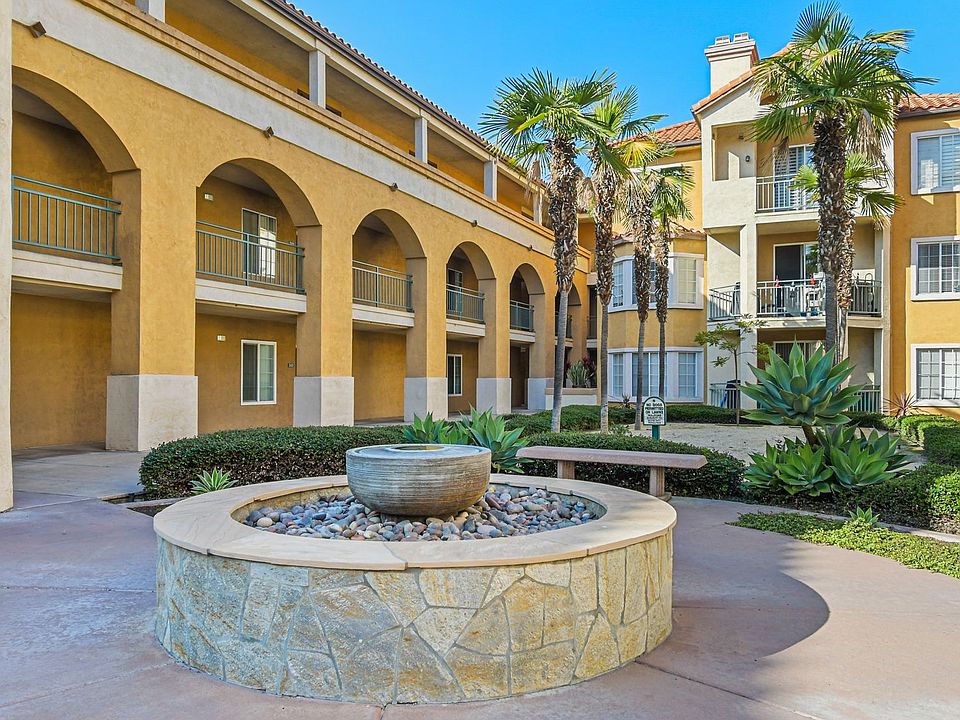 1st image of 2020 Camino De La Reina Unit 111
