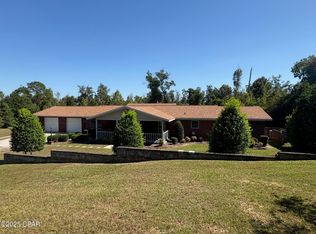 3308 Parkridge Rd, Marianna, FL 32446