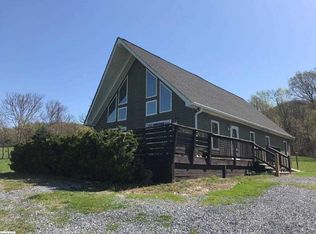 150 Fox Hill Ln, Vesuvius, VA 24483