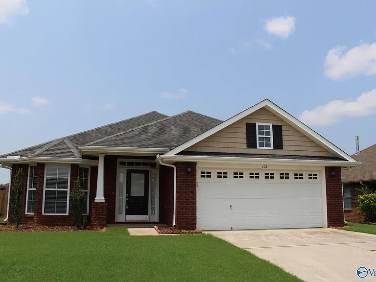 103 Glen View Dr — Photo 2